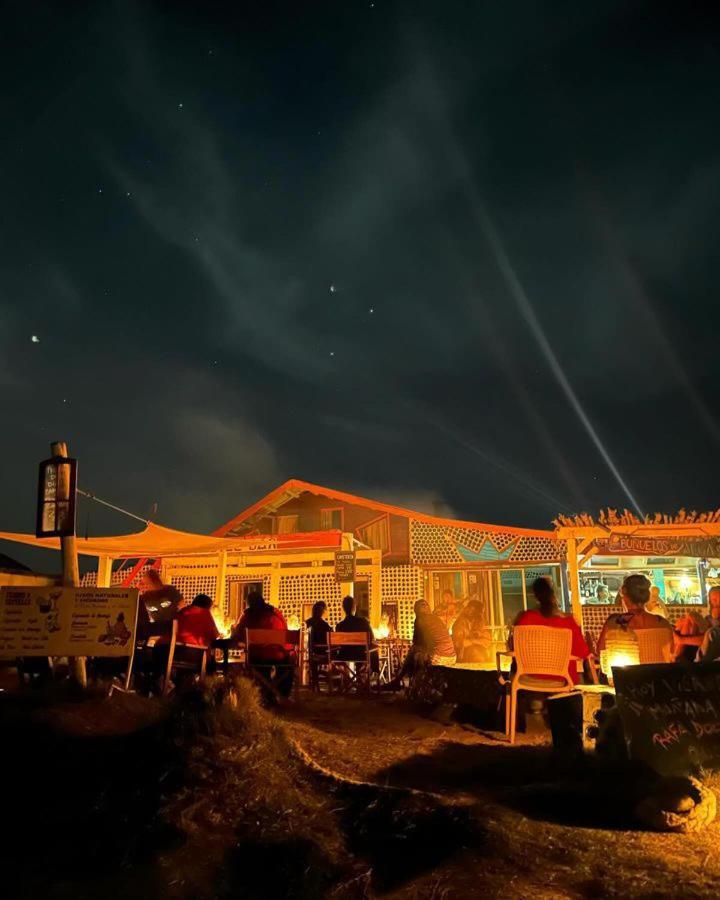 Lobo Hostel Bar Кабо Полонио Екстериор снимка